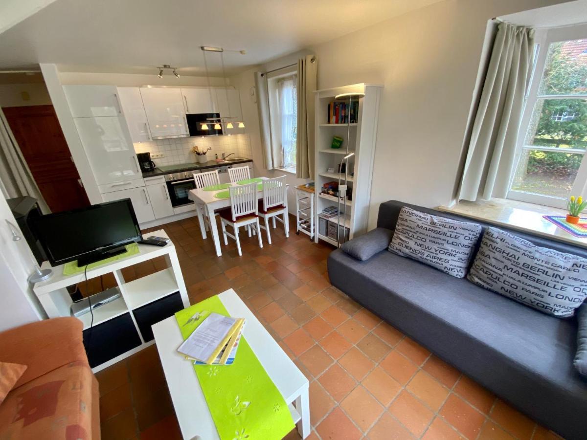Am Kurpark Villa Wyk auf Foehr Luaran gambar